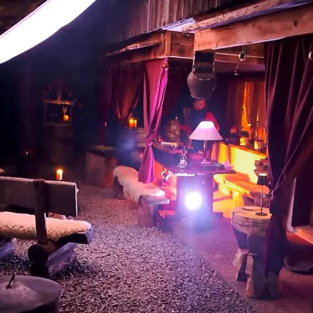 Alp Chnorz Penthouse *